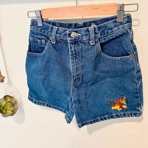 Vintage (1996) Winnie the Pooh Shorts